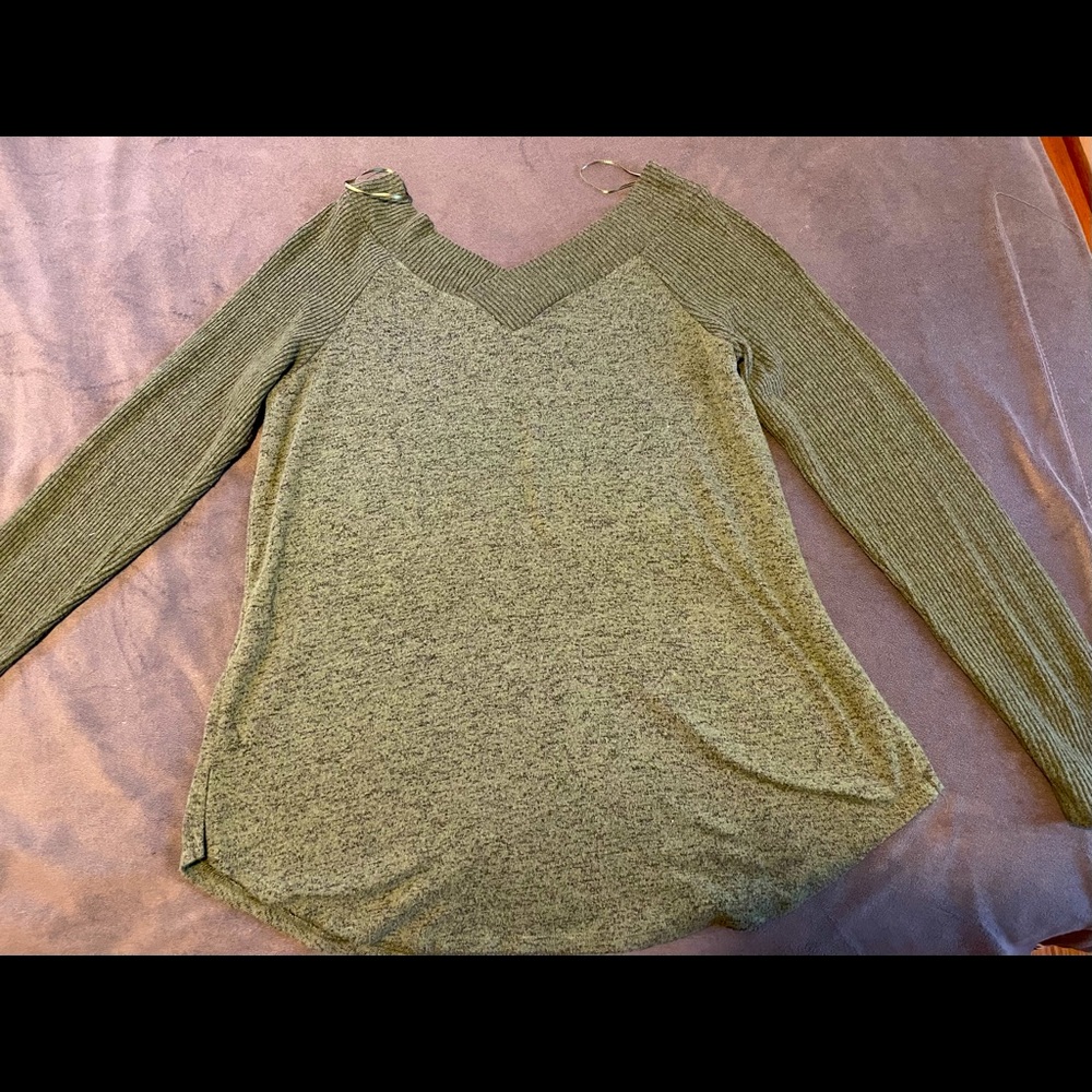 Soft Knit Longsleeve Olive Green Sweater
